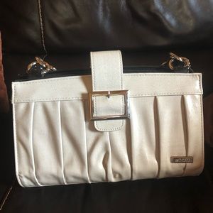 Cream classic miche shell with buckle